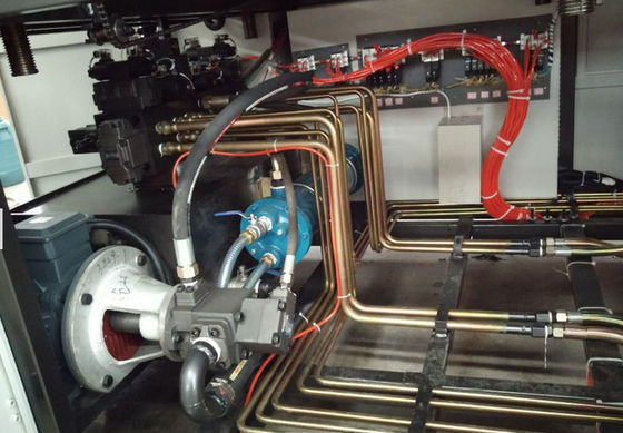 240kN 5 लीटर ब्लो मोल्डिंग मशीन स्क्रू दीया 80mm बॉटल ब्लो मोल्डर 40p / H